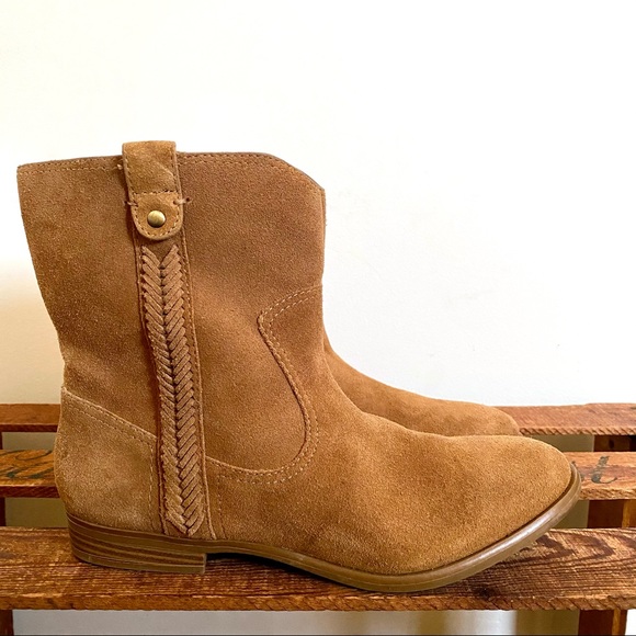 Bass Shoes - Bass Cindy Suede Braided Pull On Boots